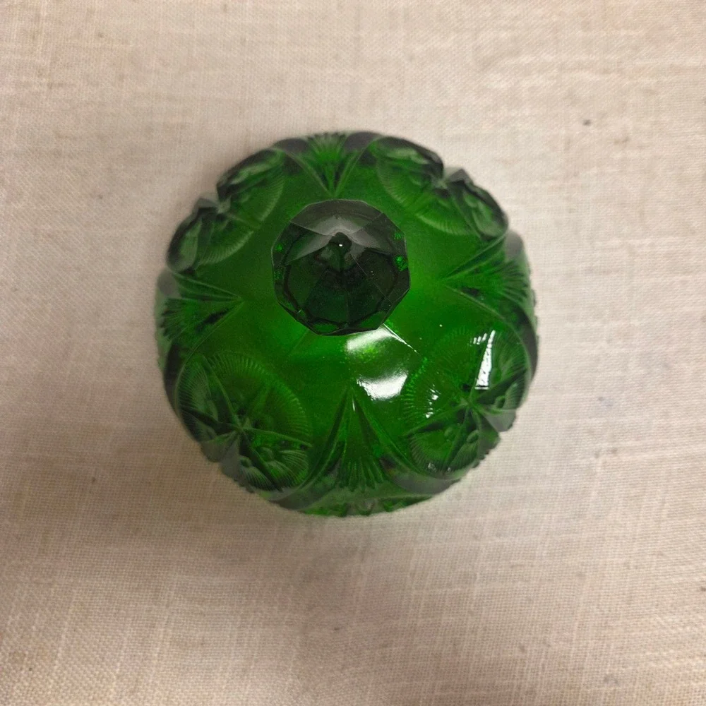 Vintage Emerald Green Glass Butter Dish Starburst Sawtooth - Picture 7 of 8
